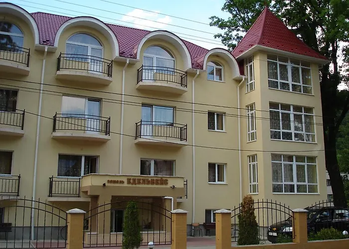Edelweis 2* Saján